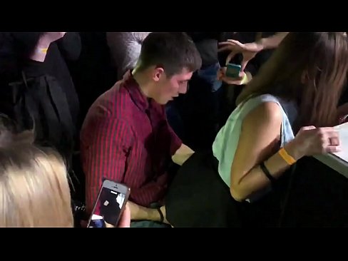 ❤️ Isondo sangempela kwi-nightclub yaseRashiya. Intombazana yaseRashiya eneminyaka eli-18 ubudala kwi-anus kunye ne-vagina yangena kwi-nightclub ❤  kwi-xh.yespornpics-com.ru ﹏